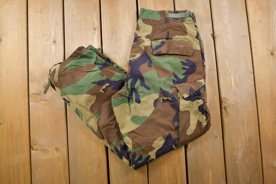 Vintage 1990s US Army Camouflage Cargo Pants Size 32 X 30