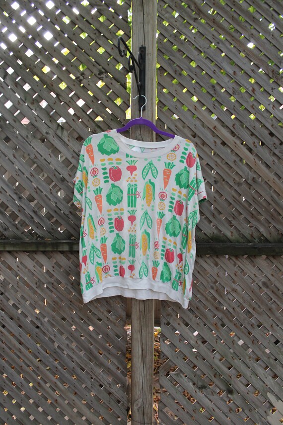 Vintage T-Shirt / Vegetable All Over Print / Food