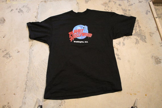 Vintage T-Shirt / Planet Hollywood Logo Graphic /