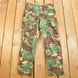 Vintage 1990s Woodland Camouflage Cargo Pants Size 28 - 32 x 28 / Army Pants / Military Pant&#39;s / Vintage Cargos
