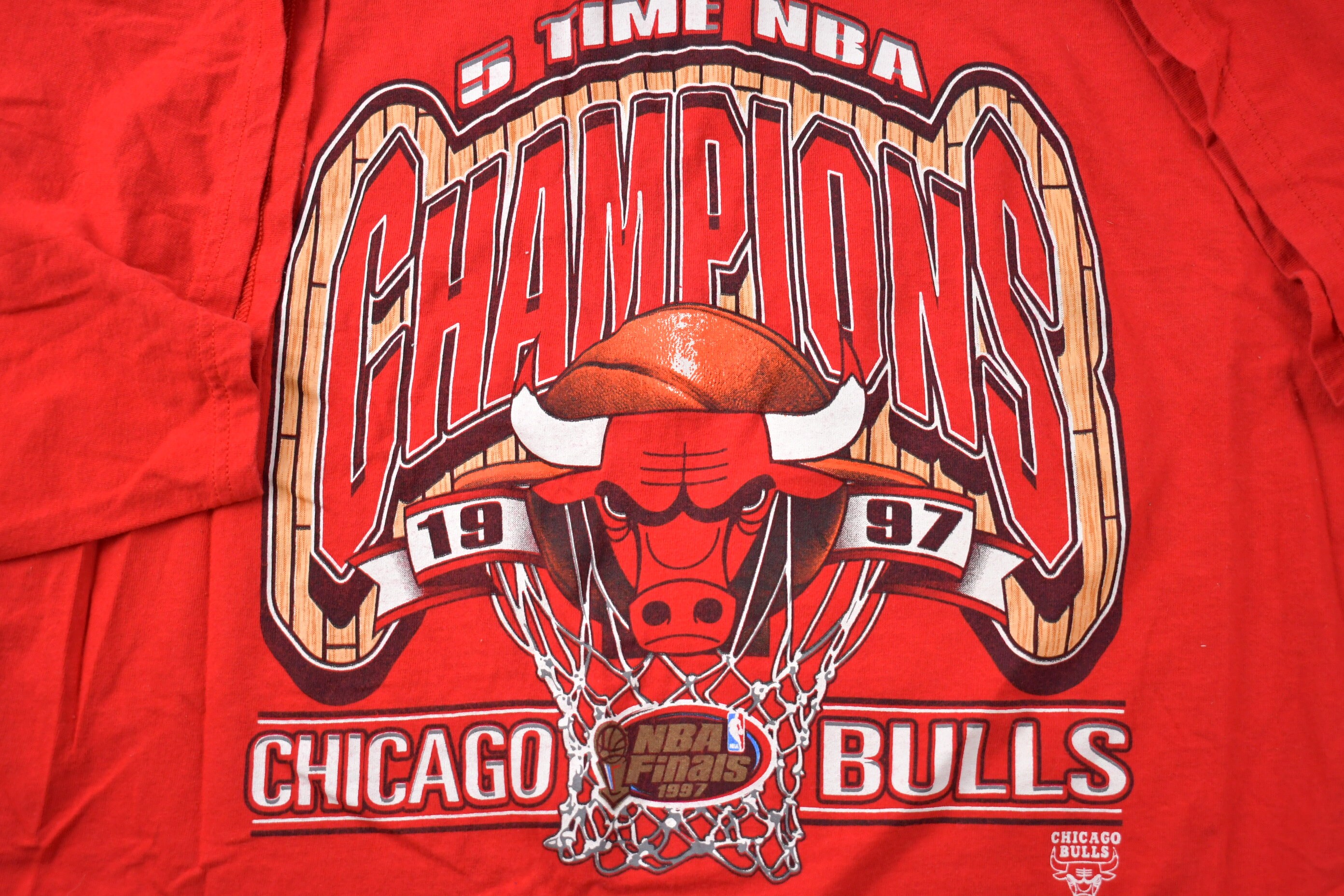 Vintage 1997 Chicago Bulls NBA 5-peat Champions Logo Athletic Made