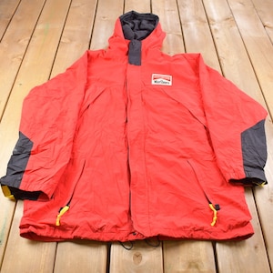 Vintage 1990s Marlboro Mesh Lined Windbreaker Jacket / 1990s Marlboro / Athletic Spring Summer Sportswear / Streetwear / Athleisure