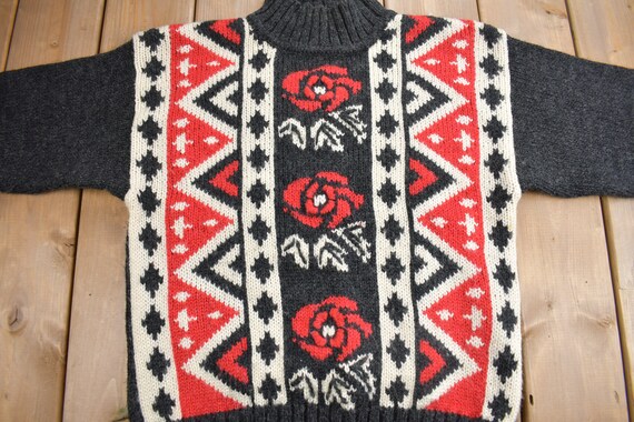 Vintage 1990s Rose Theme Hand Knit Sweater / Vint… - image 4