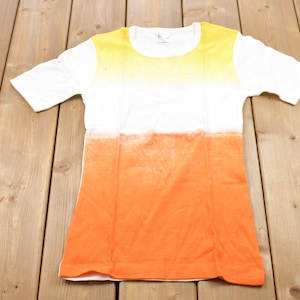Vintage 1970s Contrast Faded Graphic T-Shirt / Graphic / 80s / 90s / Streetwear / Retro Style / Single Stitch / Made In Hong Kong / 80s Tee
