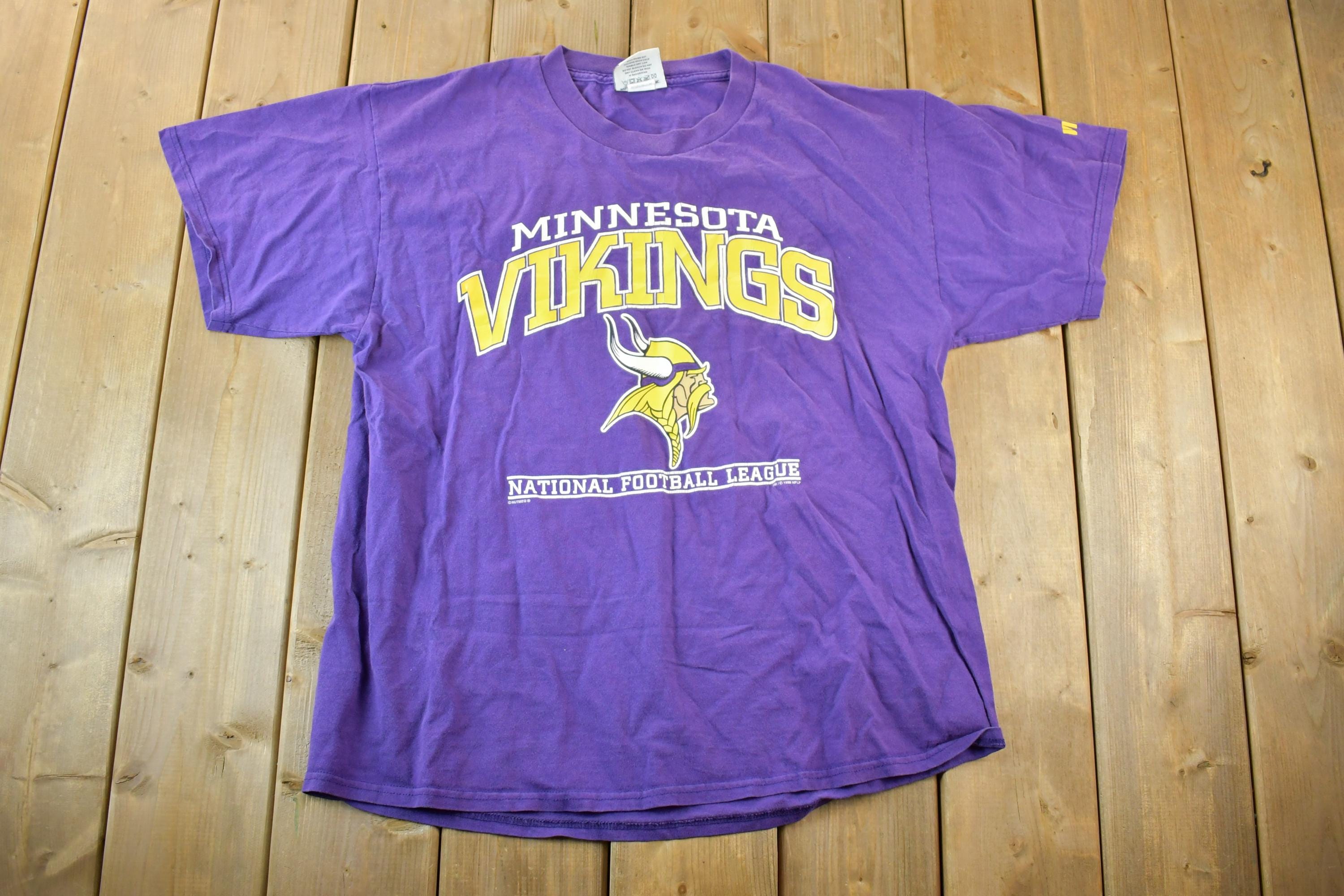 Vintage 1990s Lee Sport Minnesota Vikings NFL Graphic T-shirt