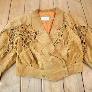 Vintage 1990s VERY TRENDY Brown Suede Fringe Jacket / Western Jacket / Vintage Fringe Coat / Vintage Leather / Womenswear