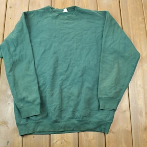 Vintage 1990s Blank Dark Green Crewneck Sweatshirt / 90s Crewneck / Made In USA / Streetwear / Embroidered