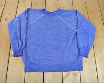 Vintage jaren 60 blanco vervaagd blauw sweatshirt met ronde hals / jaren 60 ronde hals / Made in USA / True Vintage / Distressed / Raglan-trui