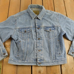 Vintage 1990s Gap Light Wash Denim Jean Jacket / Vintage Denim / Streetwear / Vintage Fall Outerwear / Fall Jacket / Gap denim