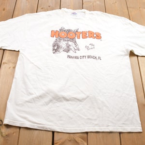Vintage 1990s Hooters On The Beach Panama City Beach Florida Souvenir T Shirt / Streetwear / Vacation Tee / Travel T Shirt / Heavyweight