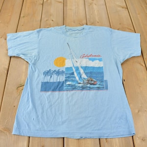 Vintage 1980s  California Souvenir Graphic  T Shirt / Streetwear / Single Stitch / Vacation Tee / Travel T Shirt /