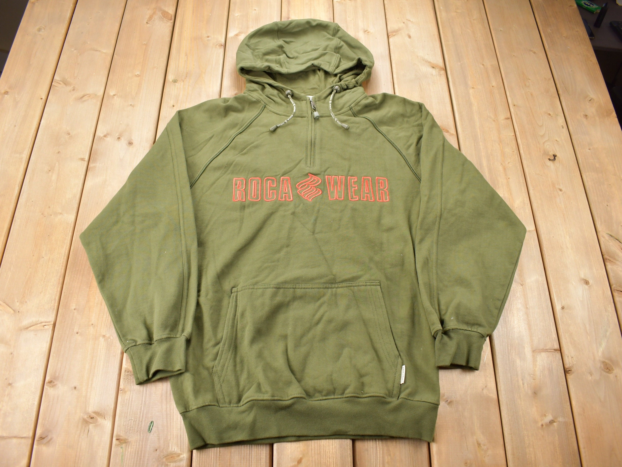 Vintage Deadstock Y2K Rocawear Embroidered Hoodie Vintage Deadstock Y2K Rocawear Embroidered Hoodie