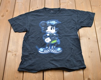 Vintage 1990s Mickey Mouse Graphic T-Shirt / Graphic / 80s / 90s / Streetwear / Retro Style / 90s Mickey Mouse / Disney Tee
