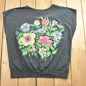 Vintage 1990s Variety Floral Design Graphic T-Shirt / Vintage T Shirt / Streetwear / Graphic Tee / Single Stitch / Made In USA