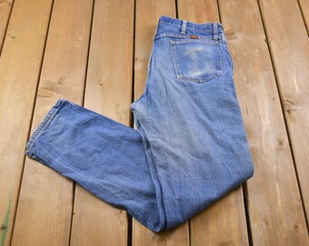 Vintage 1990's Rustler's Basic Blue Jeans 32 x 33 / Made in USA / Work Pants / American Vintage / Streetwear Fashion / Vintage Pants