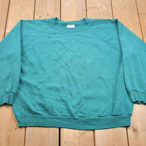 Sweat-shirt ras du cou raglan vierge vintage des années 1980 / Made in USA / Crewneck des années 80 / Athleisure / Streetwear / Blanks vintage