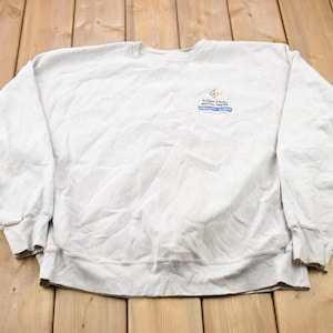 Vintage 1990s Champion Reverse Weave Sweatshirt / Vintage Champion / Vintage Pullover / Streetwear / Athleisure Sportswear