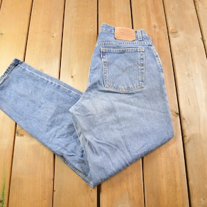 Vintage 1990s Levi&#39;s 550 Medium Wash Women&#39;s Jeans Size 32 x 30 / Relaxed Fit / Vintage Levi&#39;s