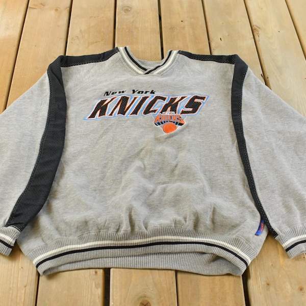 Vintage 1990s New York Knicks NBA Crewneck Sweatshirt Men's XL / Lee Sport/ Basketball / 90s Sportswear / Americana
