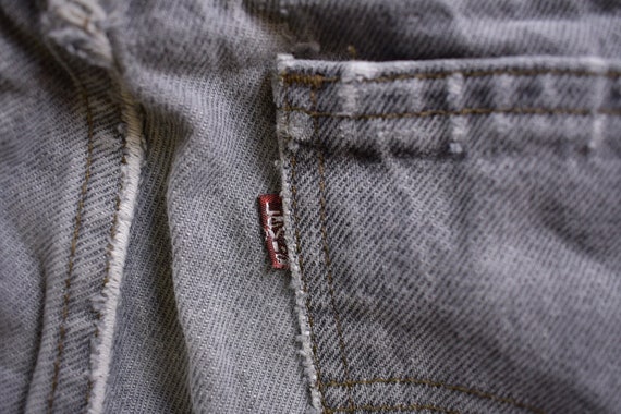Vintage 1990s Levi's 505 Grey Denim Jeans Size 31… - image 7