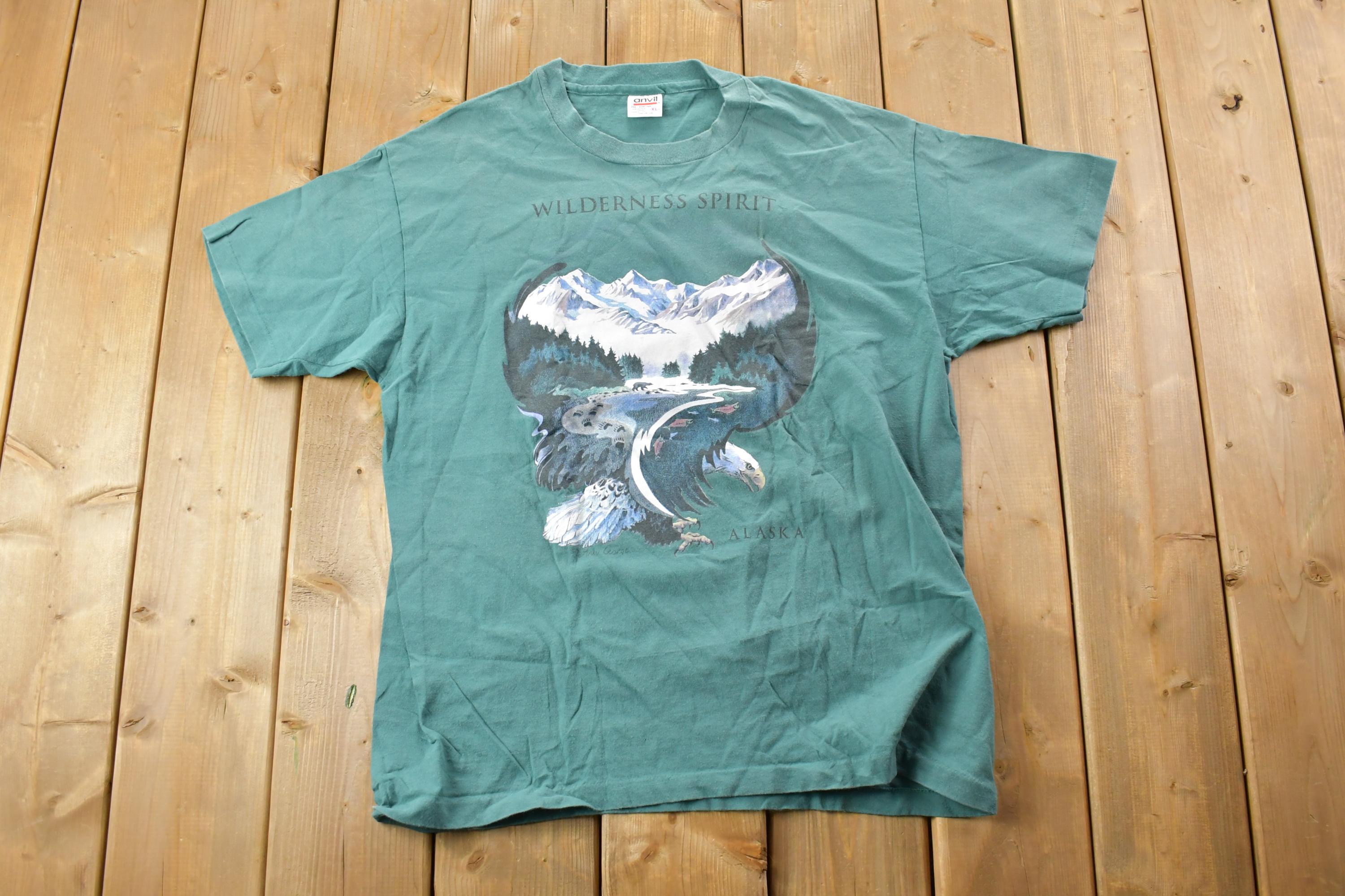 Vintage 1990s Alaska Bald Eagle Theme Graphic T-Shirt / Made In