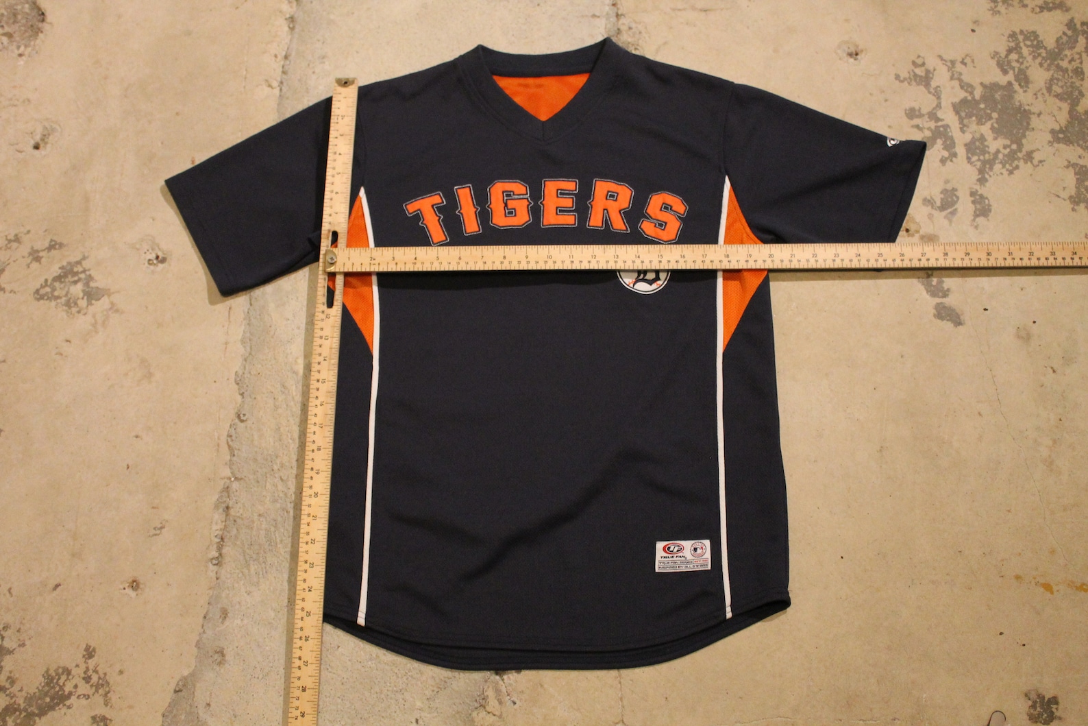 vintage detroit tigers jersey