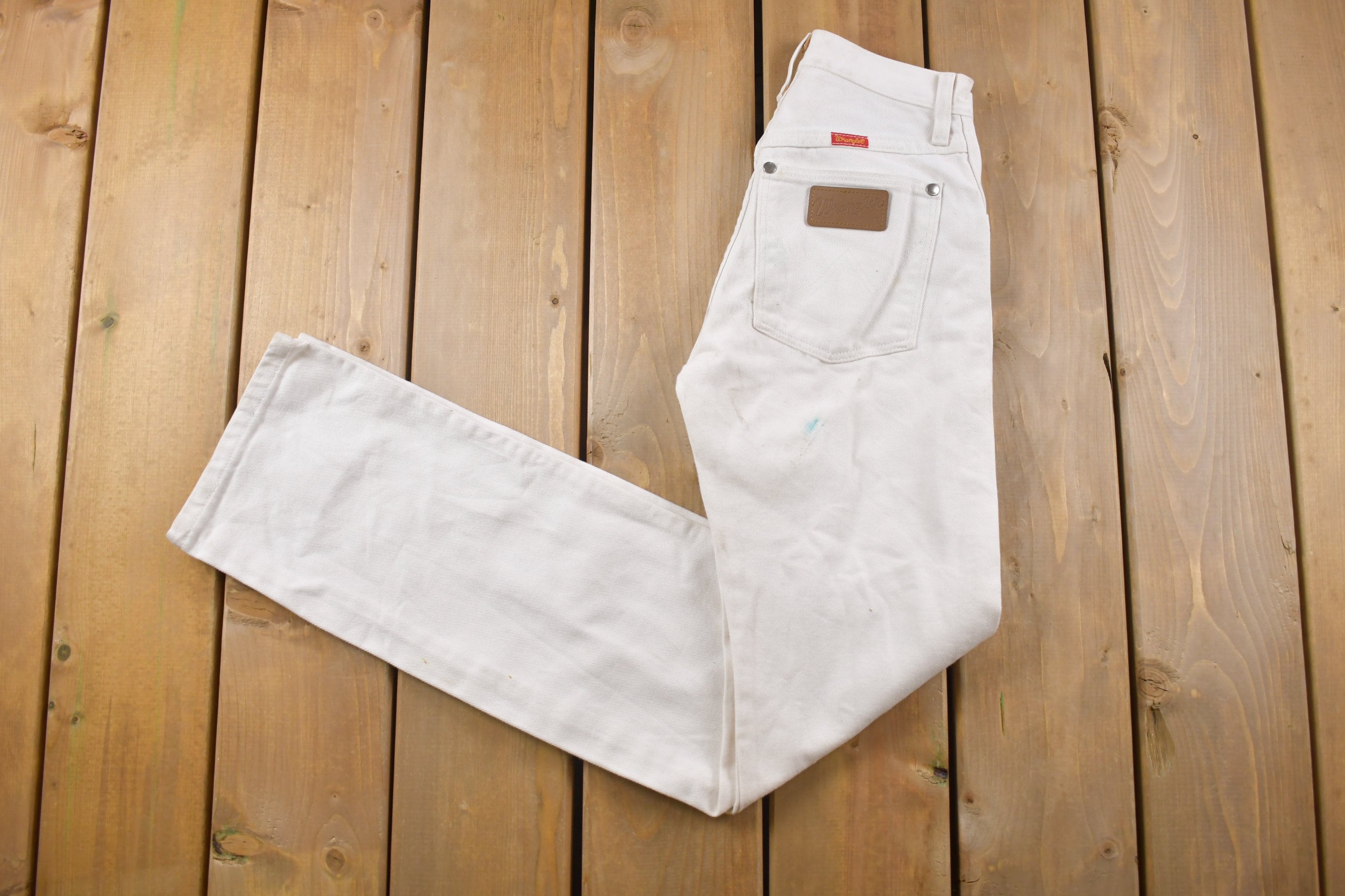 Vintage 1990s Wrangler White Denim Jeans 22 X 32 / American