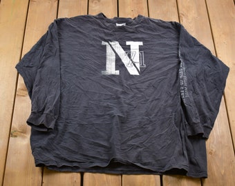 Vintage 1990s Nike Grey Tag Long Sleeved T-Shirt / 90s Crewneck / Souvenir / Athleisure / Streetwear / Vintage Nike / Graphic Long Sleeve