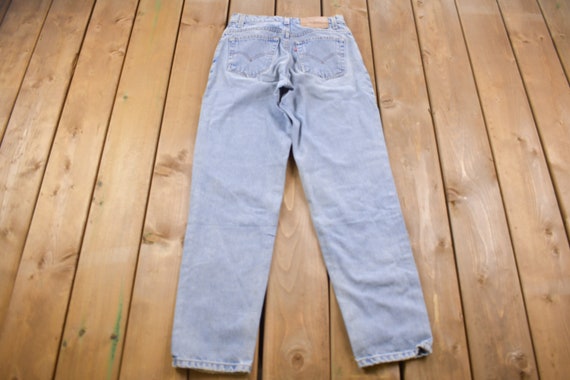 Vintage 1990s Levi's 550 Red Tab Light Wash Jeans… - image 3