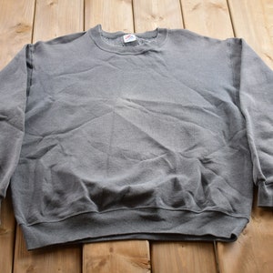 Vintage 1990s Jerzees Blank Grey Crewneck Sweatshirt / 90s Crewneck / Made In USA / Essential / Streetwear / 90s Blank / Grey Crewneck