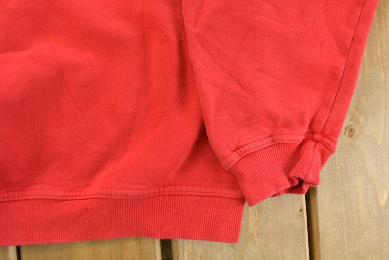 Sudadera Fila vintage de los años 90 con cuello redondo, talla grande para hombre. imagen 4