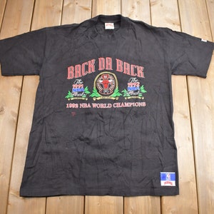 Vintage 1992 Chicago Bulls NBA World Champions Embroidered T-Shirt / Vintage Bulls Tee / Made In USA / Single Stitch / Sportswear