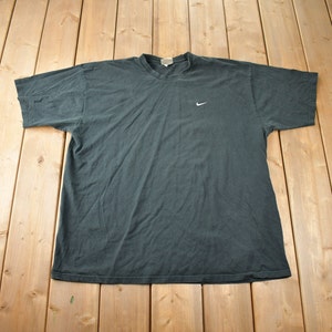 Vintage 2000s Nike Black Embroidered Mini Swoosh T-Shirt Size XXL