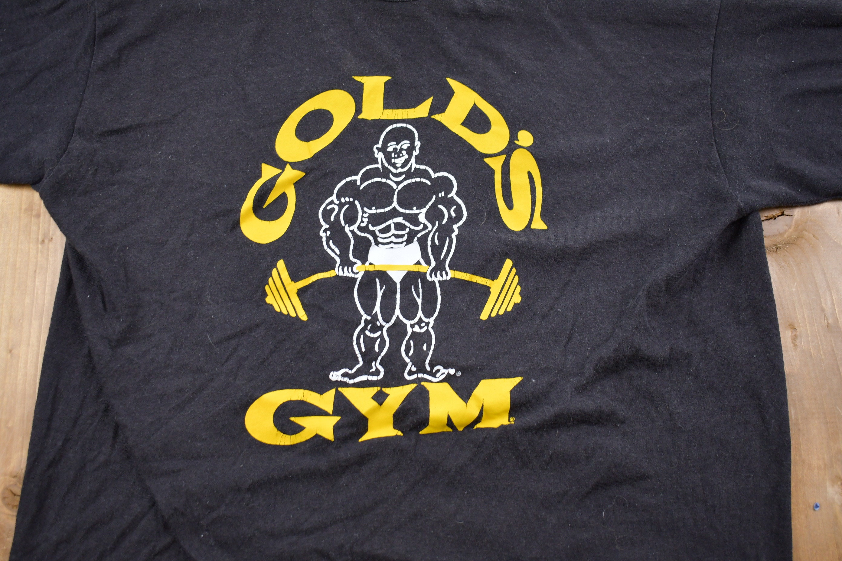 Vintage 1980s Gold's Gym Graphic T 