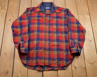 Vintage 1960s Pendleton Plaid Button Up Board Shirt / 100% Virgin Wool / Loop Button / Outdoor / Casual Wear / Made In USA / Flannel