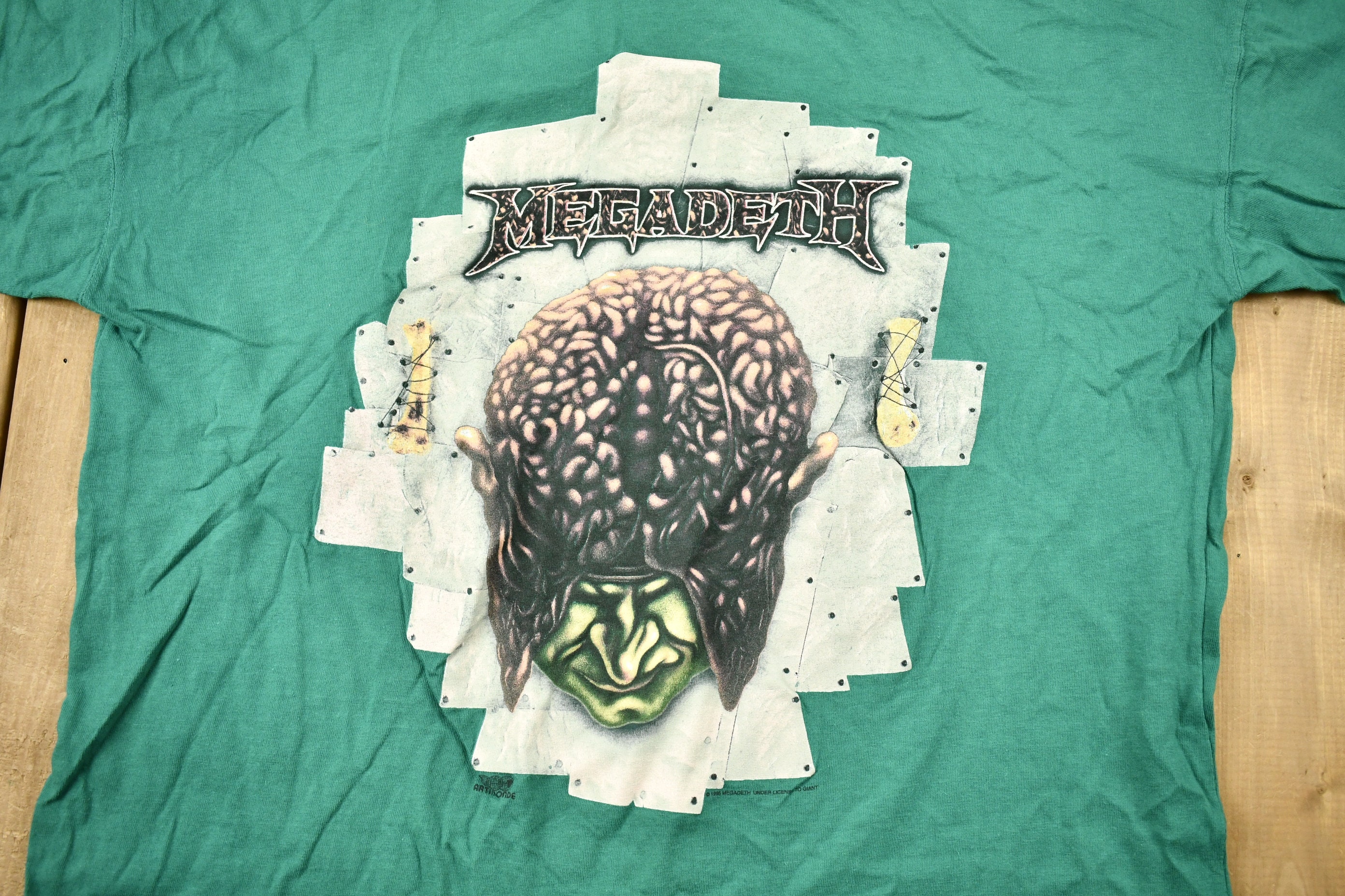 Vintage 1995 Megadeth Youthanasia Band T-shirt / Band Tee Vintage 1995 Megadeth Youthanasia Band T-shirt / Band Tee