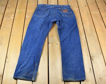 Vintage 1990s Wrangler Dark Wash Denim Jeans Size 34 x 29 / Wrangler Western / American Vintage / Workwear / Streetwear / Vintage Pants