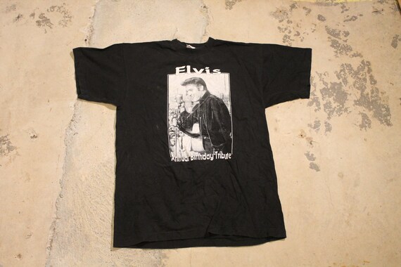 Vintage T-Shirt / Elvis Presley / Music Promo Grap