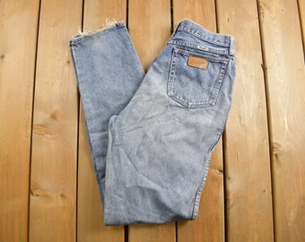 Vintage 1980s Wrangler Jeans Size 29 X 35 / Blue / 80s Denim / Made in USA / American Vintage / Workwear / Streetwear / Pants