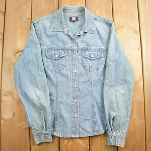 Vintage 1990s Blank Rough Wear Denim Button Up Shirt / 1990s Button Up / Vintage Flannel / Basic Button Up / Womens Size Medium /