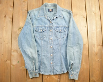 Vintage 1990s Blank Rough Wear Denim Button Up Shirt / 1990s Button Up / Vintage Flannel / Basic Button Up / Womens Size Medium /