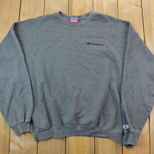 Vintage 1990s Champion Sweatshirt / Vintage Champion / Vintage Pullover / Embroidered / Streetwear / Athleisure Sportswear
