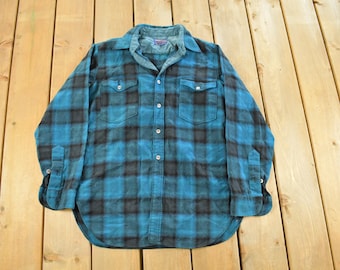 Vintage 1970s Pendleton Wool Flannel Button Up Shirt Men's S / 70s Button Up / Vintage Pendleton / 70s Shirt / Outdoors / Made In USA
