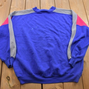 Vintage 1990s Trend Basics Crewneck Sweatshirt / 90s Crewneck / Essential / Streetwear / 90s