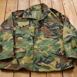 Vintage 1980s US Army Military Field Jacket / Button Up Jacket / US Army Green / Vintage Army / Streetwear Fashion / Army Jacket