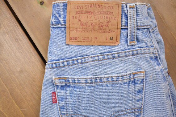 Vintage 1990s Levi's 550 Red Tab Light Wash Jeans… - image 6