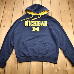 Vintage 1990s University Of Michigan Embroidered NCAA Hoodie / Vintage Wolverines Sweater / Athletic Pull Over / Streetwear