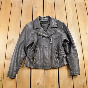 Vintage 1990s Leather Biker Jacket / Fall Outerwear / Leather Coat / Zippers / Streetwear Fashion / Pockets
