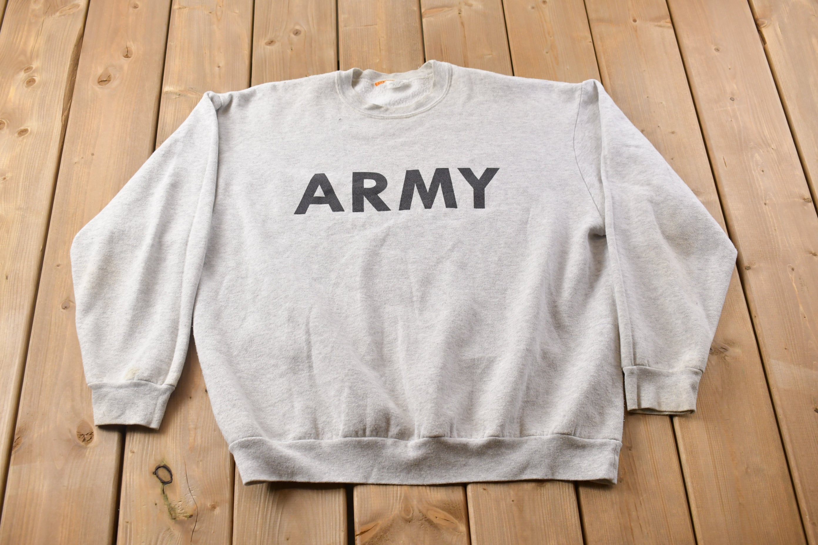 Vintage 1990s US Army Military Made In USA Crewneck 90s Sweatshirt US Army Vintage Army Vintage Military Army Sweatshirt