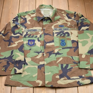 Vintage 2001 US Air Force Military Jacket / Button Up Jacket / US Army Green / Vintage Army / Streetwear Fashion / Army Jacket